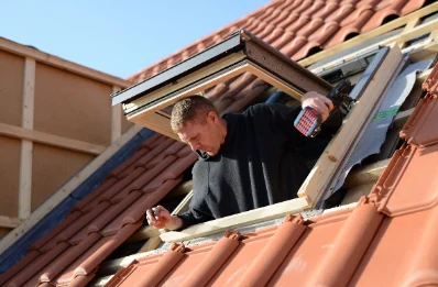 Pose de fenêtres de toit Velux à Gurmençon
